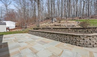 3 Mary Ann Dr, Danbury, CT 06811