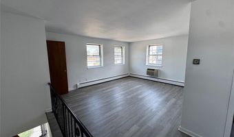 392 Washington Ave 1A, Bergenfield, NJ 07621