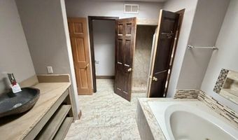 1770 Betts Ln, Bosque Farms, NM 87068