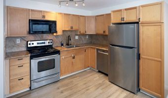 1617 Clark St 404, Honolulu, HI 96822