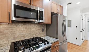 739 NEWTON Pl NW 202, Washington, DC 20010