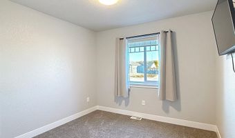 39 Harmony St, Buffalo, WY 82834