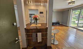 1209 Island Dr 102, Ann Arbor, MI 48105
