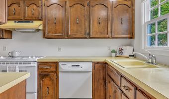 3543 HARRISON Dr, Astoria, OR 97103