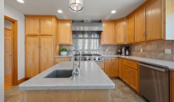 4211 NW Lower Village Rd, Bend, OR 97703