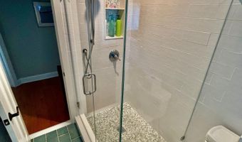 1305 Locust Dr, Asbury Park, NJ 07712