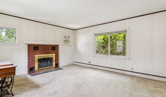 44 Nod Rd, Clinton, CT 06413