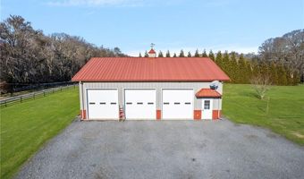 141 Peckham Rd, Little Compton, RI 02837