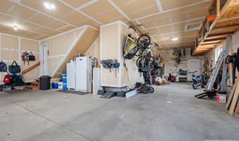 890 Dell Rd, Chubbuck, ID 83202