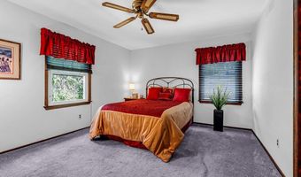 28 Doherty Dr, Middletown, NJ 07748