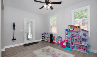 222 Vanderbuilt Ct, Aberdeen, NC 28315