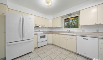 3818 Helvetia Dr, Anchorage, AK 99508