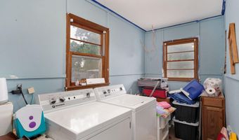 1315 E Church St, Aurora, MO 65605