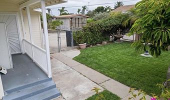 402-4 Santa Barbara St, Oceanside, CA 92058