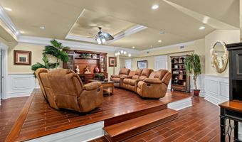 32 BENMORE Ter, Bayonne, NJ 07002