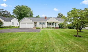 151 S Main St, Allentown, NJ 08501