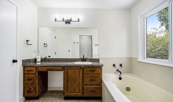 628 Trego Cir, Ann Arbor, MI 48103