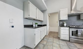 510 Wetherby Terrace Dr, Ballwin, MO 63021