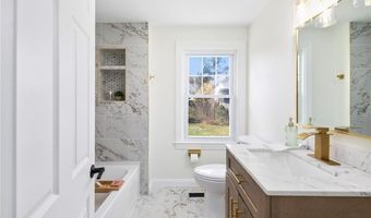 122 Elder St, Lincoln, RI 02865