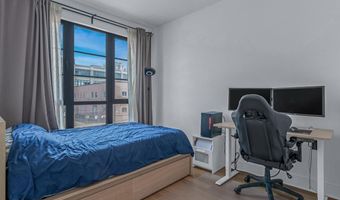 2110 44th Dr Unit 2B, Long Island City, NY 11101