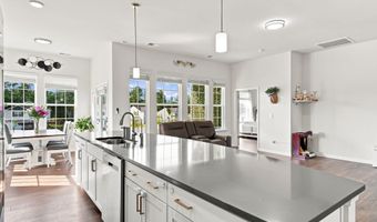 850 Misty Creek Dr, Aberdeen, NC 28315
