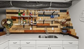 616 NE Pearl Dr, Ankeny, IA 50021