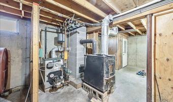 3614 Creek Rd, Albany, VT 05820