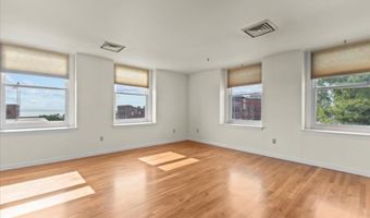 131 Main St 302, Burlington, VT 05403