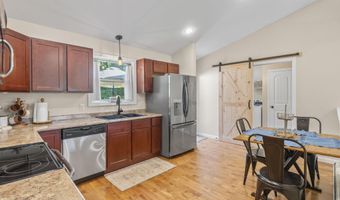 61 Dolloff Rd, Sebago, ME 04029