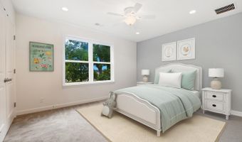 817 RIVERSIDE Dr, Arnold, MD 21012