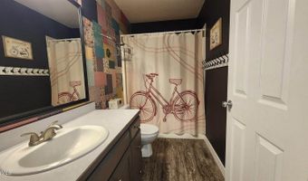 2630 Henry St, Bismarck, ND 58503