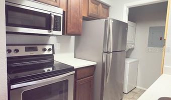 208 AFTON Sq 204, Altamonte Springs, FL 32714