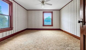 213 W 2nd St, Alma, MO 64001