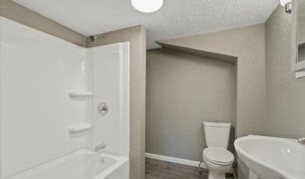 3622 RAWLINS St, Cheyenne, WY 82001