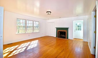 5557 Flat Mountain Rd, Alderson, WV 24910