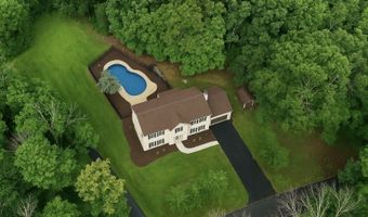 33 Huntsville Rd, Andover, NJ 07860