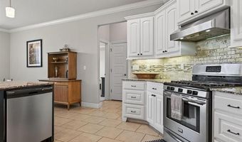 5402 Nottingham Pl, Bartlesville, OK 74006