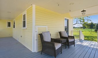 8011 Hollow Corners Rd, Almont, MI 48003