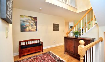 8 Centerbrook Ct 8, Avon, CT 06001