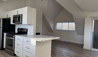 81 Montoya Dr 81, Branford, CT 06405