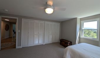 154 West St, Barton, VT 05822