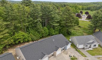 25 Village Cir, Augusta, ME 04330