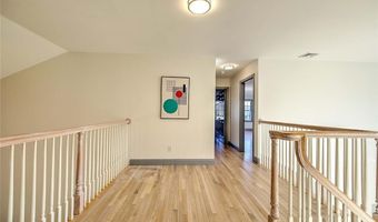 6 Grandstand Dr, Lincoln, RI 02865