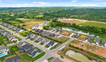 10784 Prairie Lake Dr, Apison, TN 37302