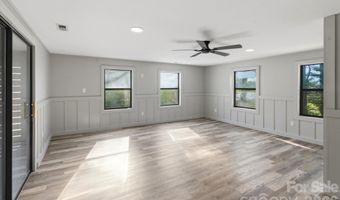 75 Old Macedonia Rd, Alexander, NC 28701