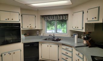 13651 WISTERIA Dr, Aurora, OR 97002