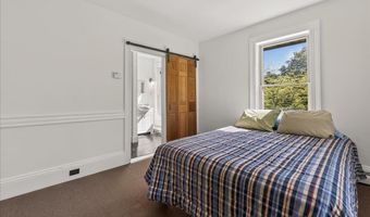 18 Cobb Rd, Belfast, ME 04915