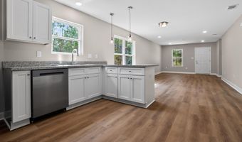 7372 Tunica St, Bay St. Louis, MS 39520