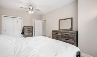 989 S BUCHANAN St 311, Arlington, VA 22204