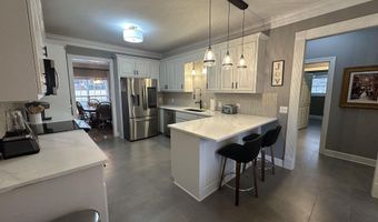 1969 Autumn Creek Dr, Arab, AL 35016